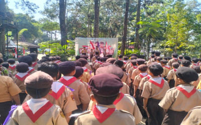 Santri MI Qudsiyyah Jelajah Alam dan Bangun Kemandirian dalam Kemah Bakti Penggalang 2026